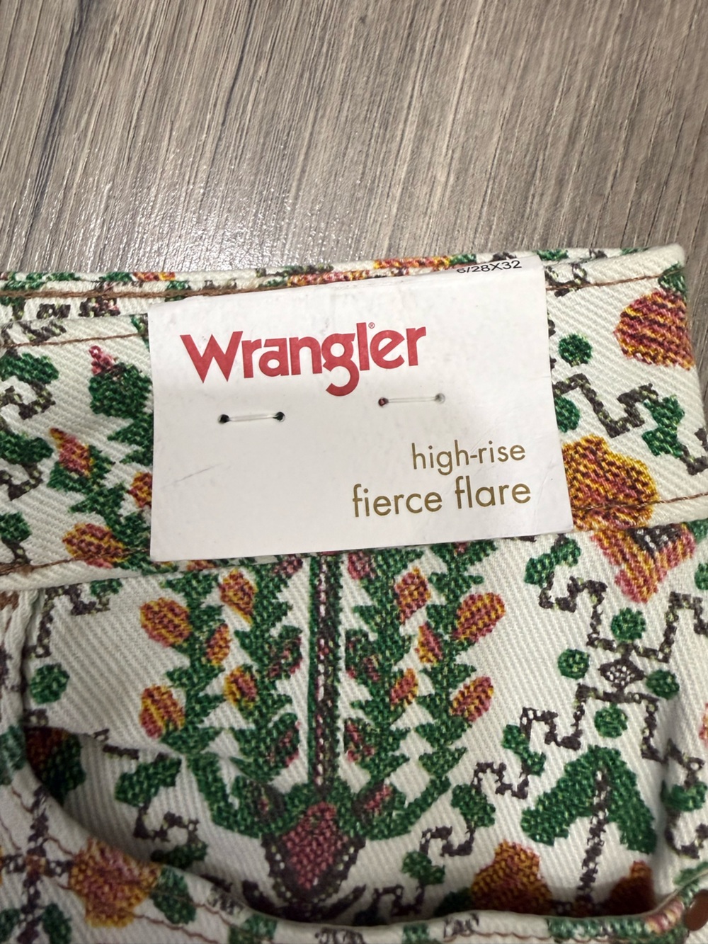 NWT Wrangler High Rise Fierce Flare Jeans Floral Print Retro Boho Size 6/28X32 - Picture 8 of 11